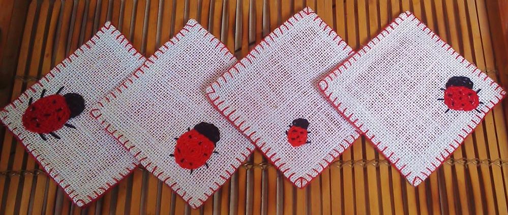 Trailing Beetles Coaster Set Of 4 In Red & Off White Felt